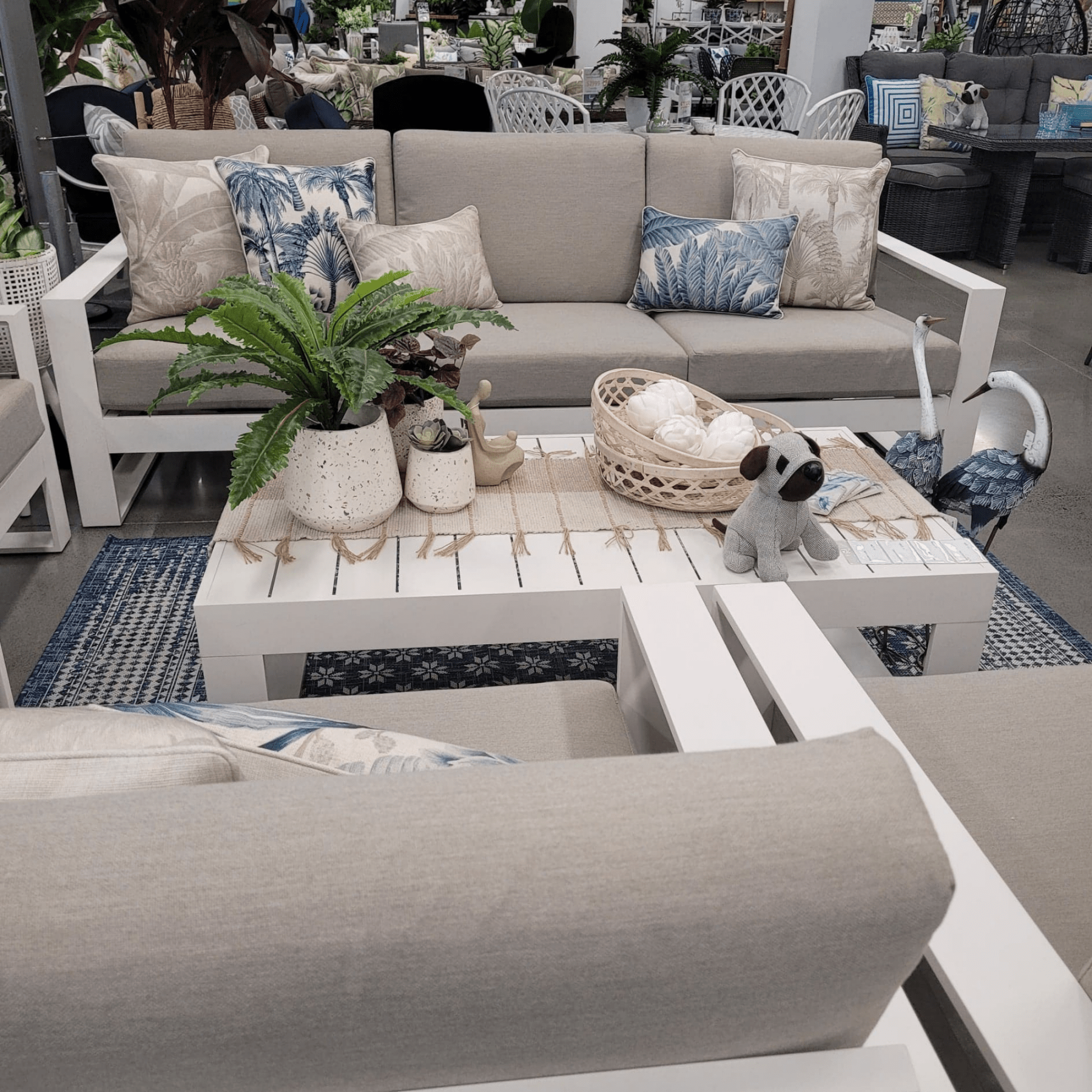 Douglas Lounge White - 5 piece outdoor lounge setting - Lume Outdoor Living