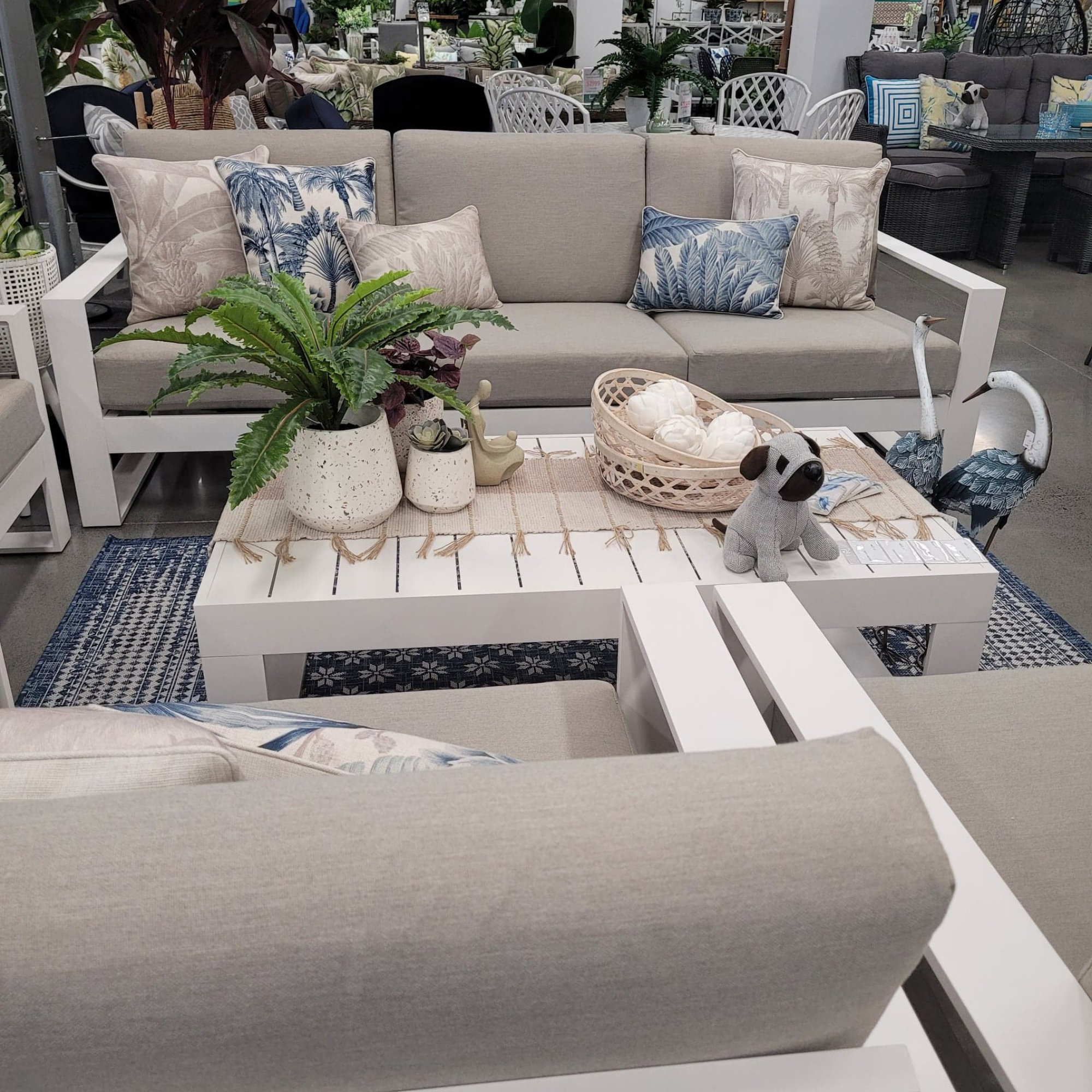 Douglas Lounge White - 5 piece outdoor lounge setting