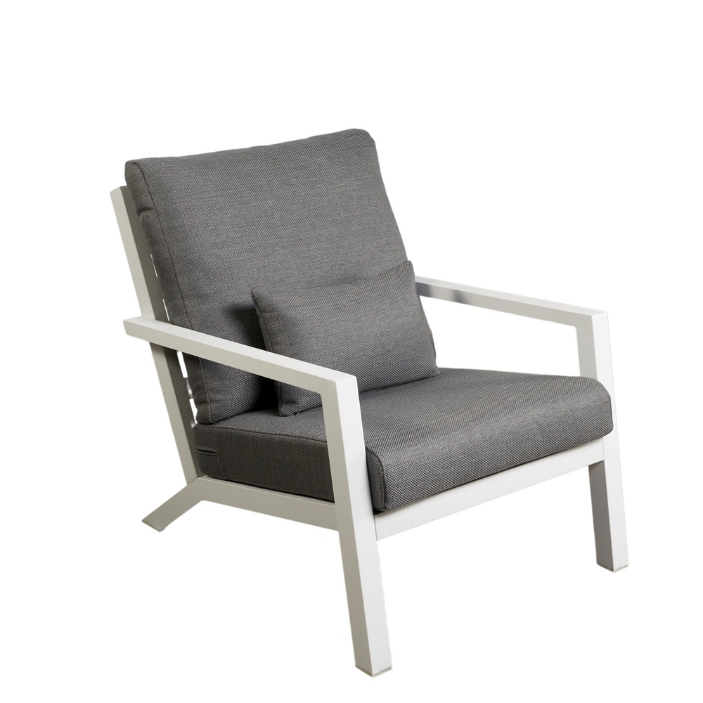 Grace outdoor lounge armchair