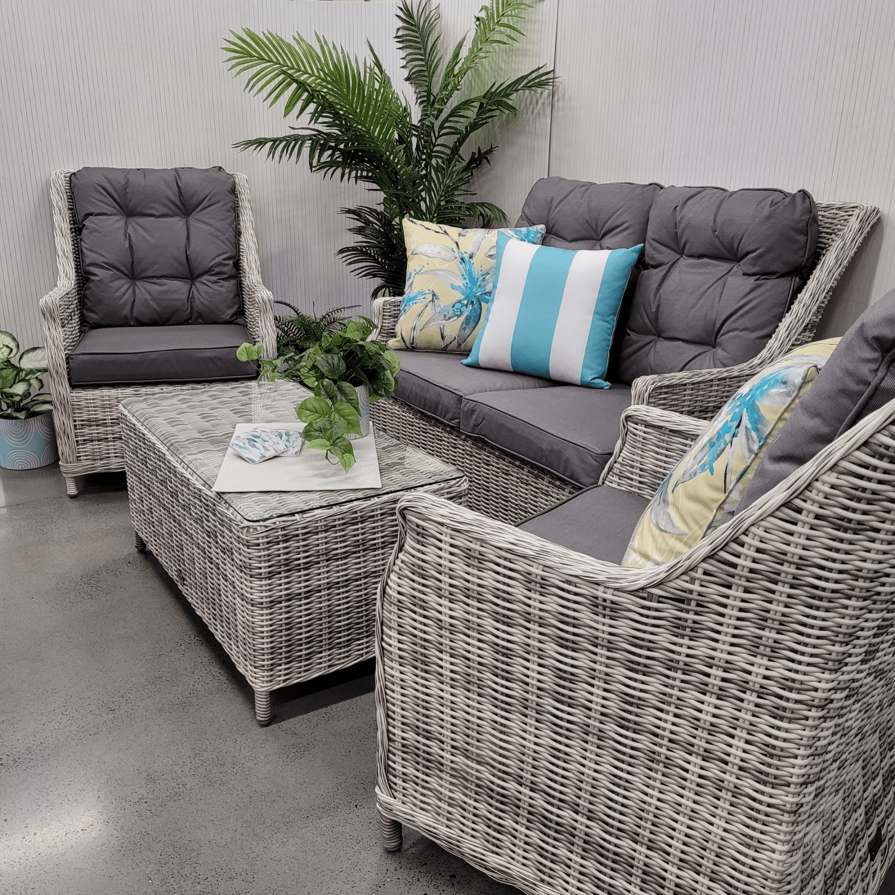 Swiss 4 piece Outdoor Wicker Lounge Set - Lume Outdoor Living